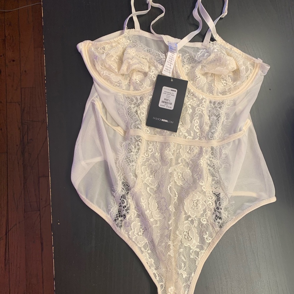 Fashion nova body suit